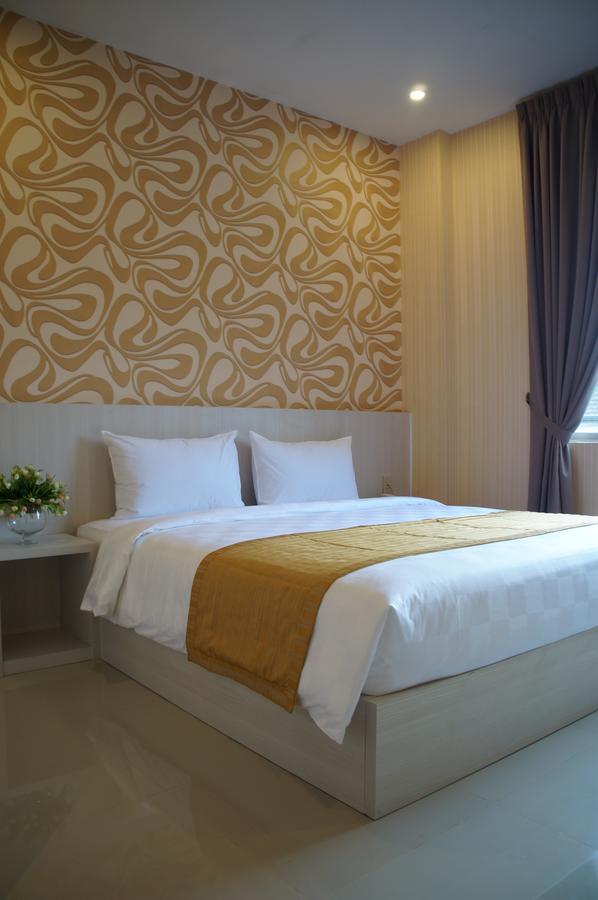 Lj Hotel Medan Exterior foto